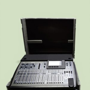 Кейс под микшерный пульт Behringer X32