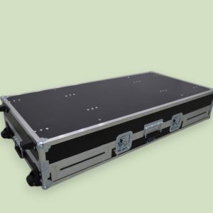 Keis rabochie mesto didzheya pod Pioneer DJM-2000 i dva Pioneer CDJ-850 Кейс рабочие место диджея под Pioneer DJM-2000 и два Pioneer CDJ-850